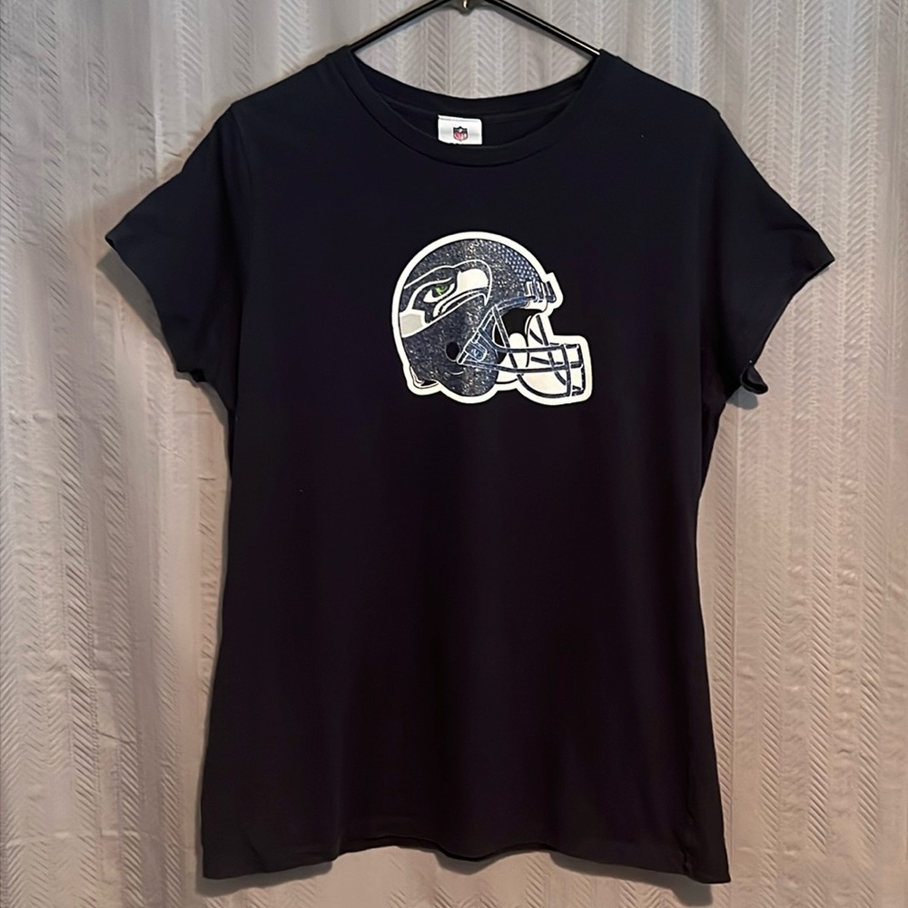 NFL Team Apparel - Seattle Seahawks Helmet Top